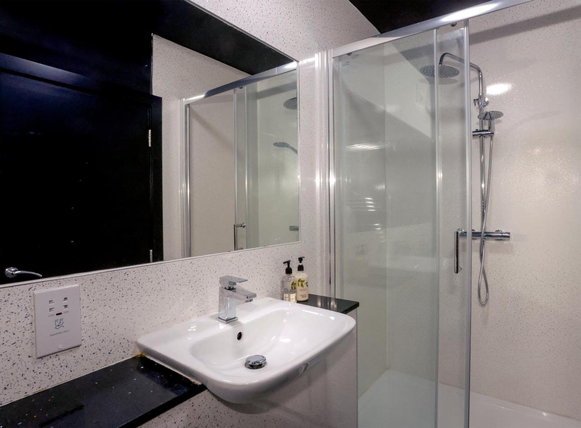 برودستيرز The Sea Lounge Accomodation المظهر الخارجي الصورة
